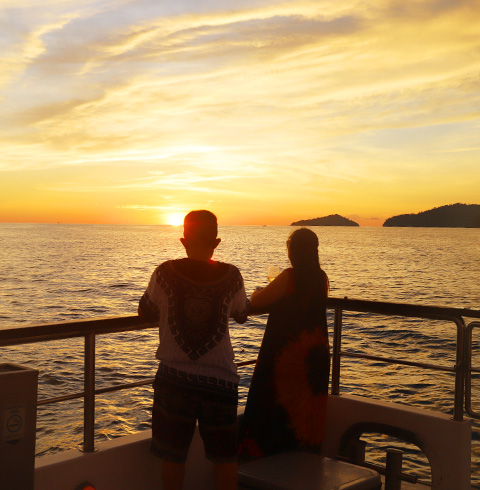 선셋 디너 크루즈